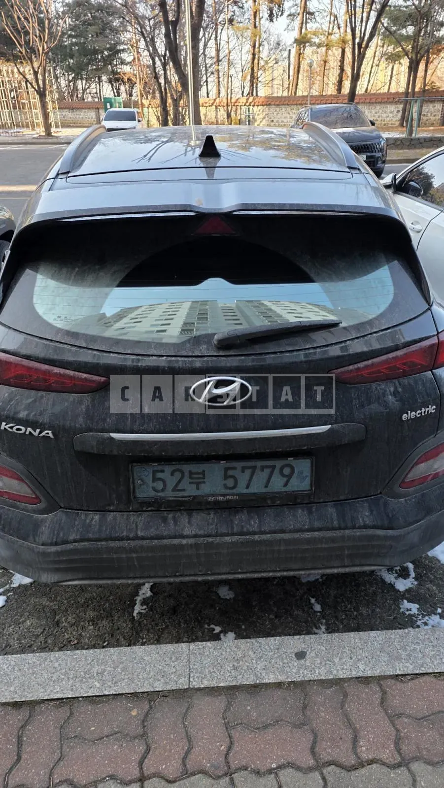 Photo 2 of 5: 2019 Hyundai Kona Electric EV Premium, VIN KMHK381GFKU038463 — Korean insurance auction