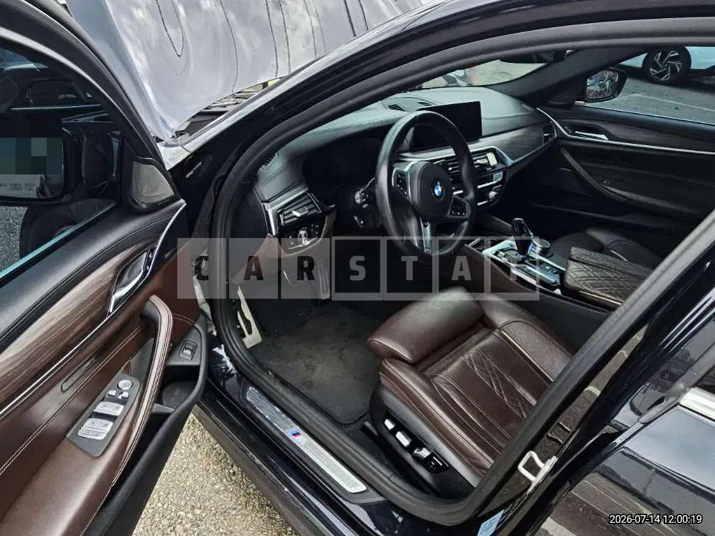 Photo 2 of 29: 2020 BMW 520d M Sport Package — Korean insurance auction