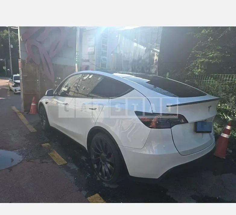 Photo 2 of 16: 2024 Tesla Model Y Performance — Korean insurance auction