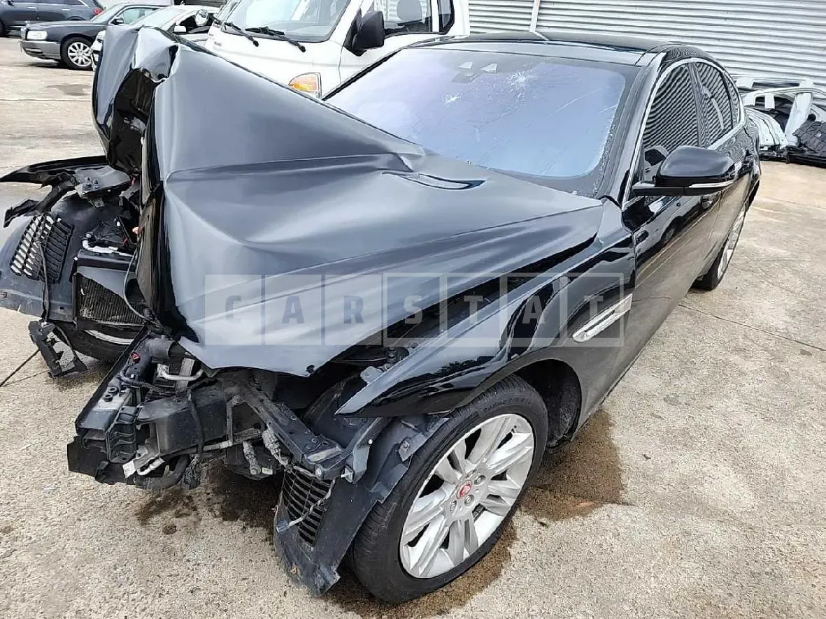 Photo 2 of 10: 2016 Jaguar XF 30d, VIN SAJBB4BK8GCY22791 — Korean insurance auction