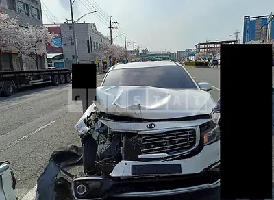 Photo 1 of 3: 2016 Kia Carnival, VIN KNAMB81ABGS216949 — Korean insurance auction