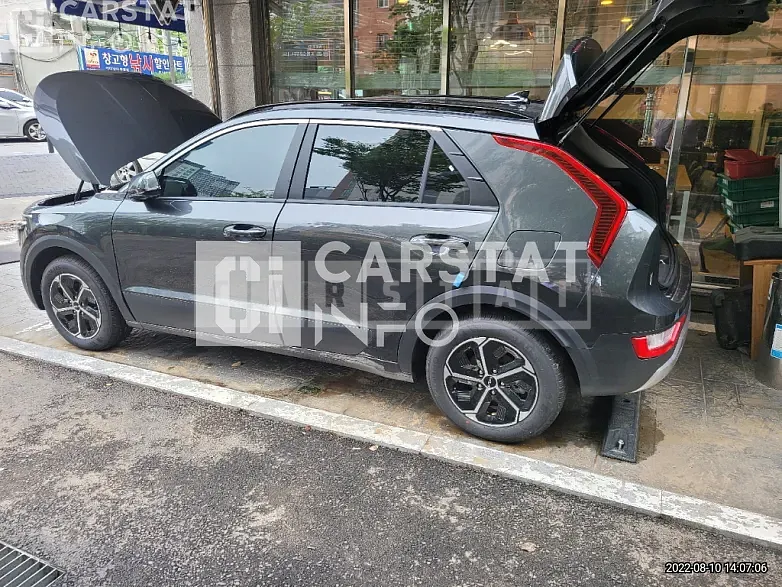 Photo 2 of 23: 2022 BMW Hybrid With Saliva — Korean insurance auction