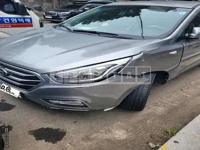 Photo 1 of 14: 2015 Hyundai Tucson, VIN KMHJT81VBFU942786 — Korean insurance auction
