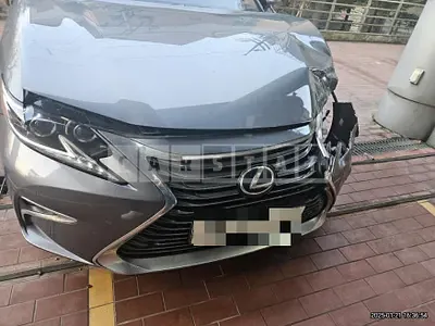 Photo 1 of 11: 2018 Lexus ES300h — Korean insurance auction