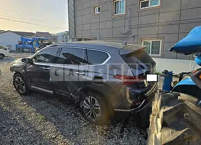 Photo 1 of 11: 2019 Hyundai Santa Fe — Korean insurance auction