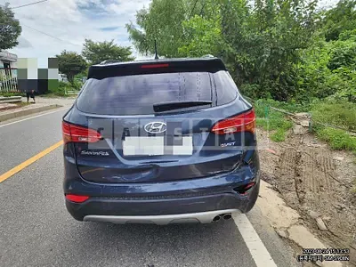 Photo 1 of 13: 2014 Hyundai Santa Fe, VIN KMHSW81UBFU329163 — Korean insurance auction