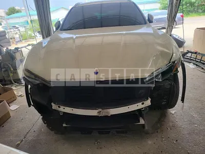 Photo 1 of 27: 2017 Maserati Levante, VIN ZN661XUL6HX216098 — Korean insurance auction