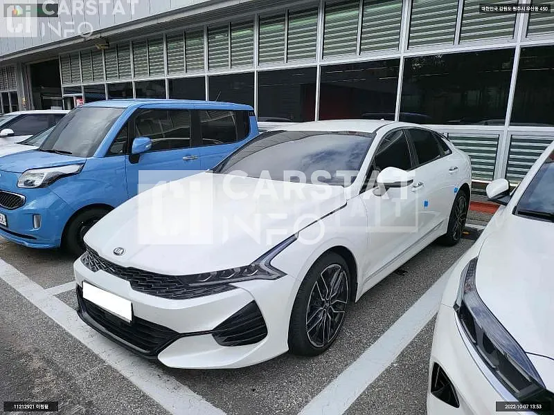 Photo 2 of 29: 2020 Kia K5, VIN KNAG2412BLA043049 — Korean insurance auction