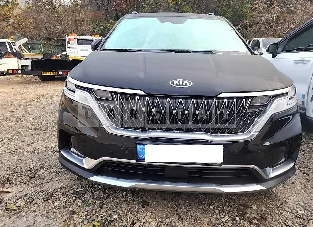 Photo 2 of 24: 2021 Kia Carnival, VIN KNANE81BBMS082298 — Korean insurance auction
