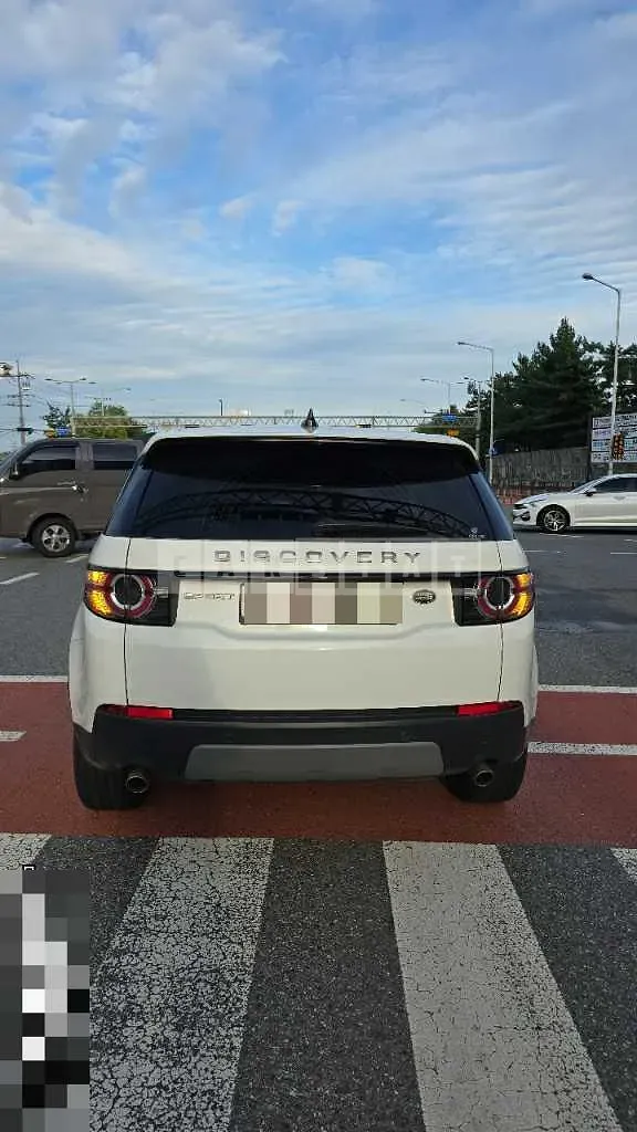 Photo 2 of 17: 2019 Land Rover Discovery Sport TD4 150PS — Korean insurance auction