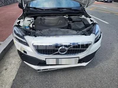Photo 1 of 22: 2019 Volvo V40CCD3, VIN YV1MZ72K0K2184484 — Korean insurance auction