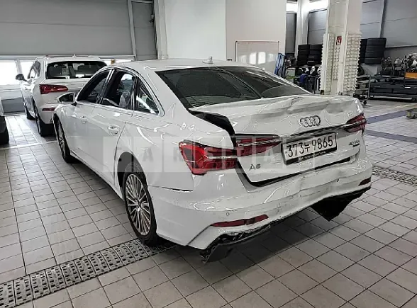 Photo 2 of 13: 2021 Audi A6 40 TDI Four, VIN WAUZZZF25MN021829 — Korean insurance auction
