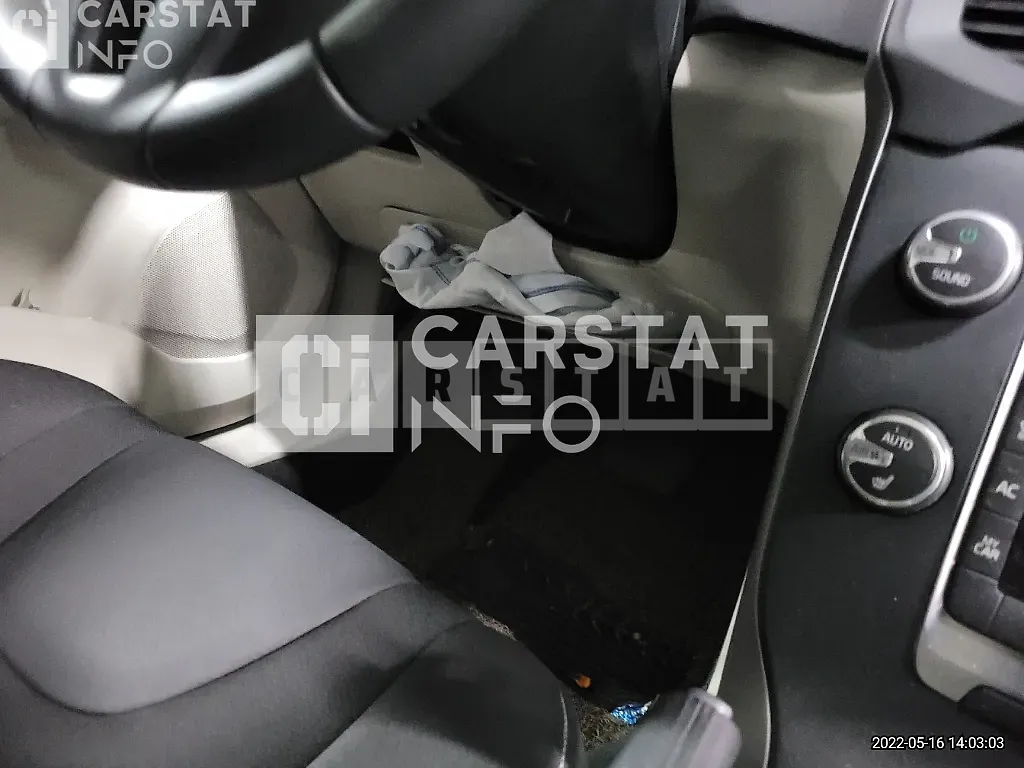 Photo 2 of 11: 2016 Volvo V40 D3, VIN YV1MV79K0G2330795 — Korean insurance auction