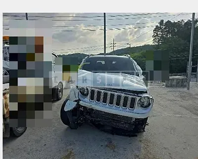 Photo 1 of 12: 2017 Jeep Zip Renegade — Korean insurance auction