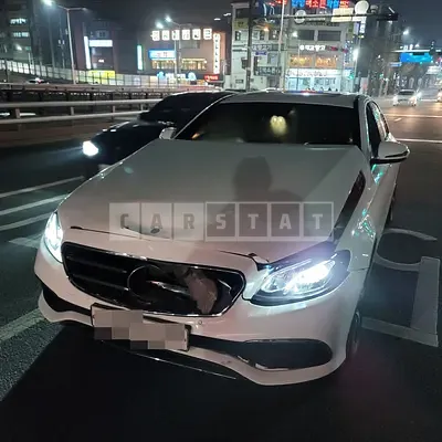 Photo 1 of 5: 2019 Mercedes-Benz E 250, VIN WDDZF4FB5LA728083 — Korean insurance auction