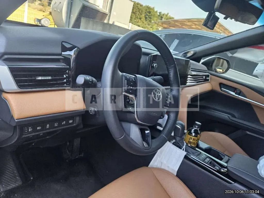 Photo 2 of 38: 2025 Toyota Camry — Korean insurance auction