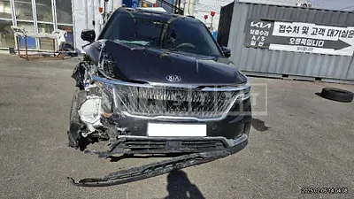 Photo 1 of 26: 2021 Kia Carnival, VIN KNANE81BBMS021917 — Korean insurance auction