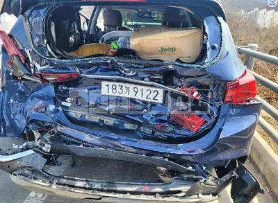 Photo 1 of 6: 2019 Hyundai Santa Fe — Korean insurance auction