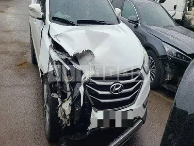 Photo 1 of 19: 2015 Hyundai Tucson ix, VIN KMHJT81VBFU078168 — Korean insurance auction