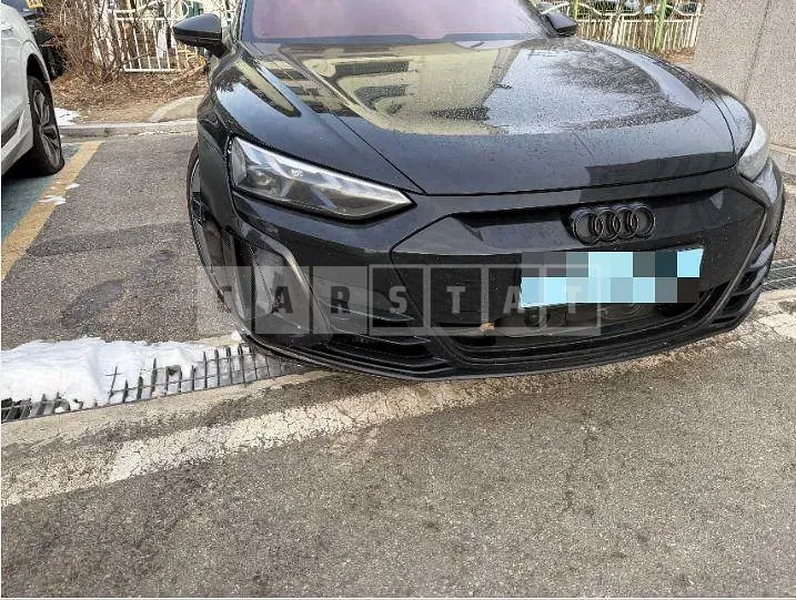 Photo 2 of 23: 2022 Audi Rs e-tron GT — Korean insurance auction