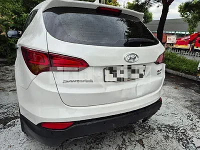 Photo 1 of 36: 2015 Hyundai Santa Fe DM, VIN KMHSW81XBFU510614 — Korean insurance auction