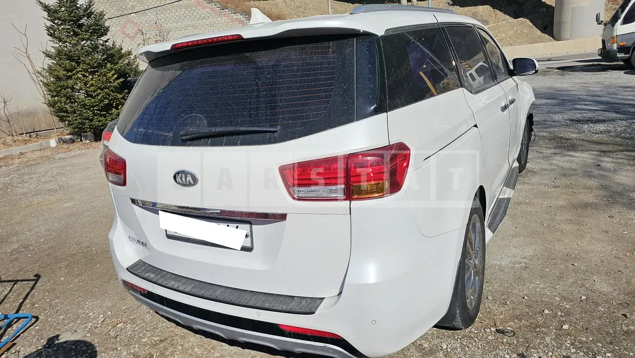 Photo 2 of 14: 2016 Kia Carnival, VIN KNAMC81ABHS250307 — Korean insurance auction