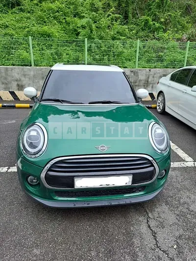 Photo 1 of 10: 2020 MINI Cooper, VIN WMWXV7104L2L99119 — Korean insurance auction