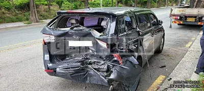 Photo 1 of 18: 2017 Kia Carnival, VIN KNHMF37ABHS261120 — Korean insurance auction