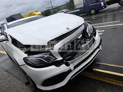 2019 Mercedes-Benz E300