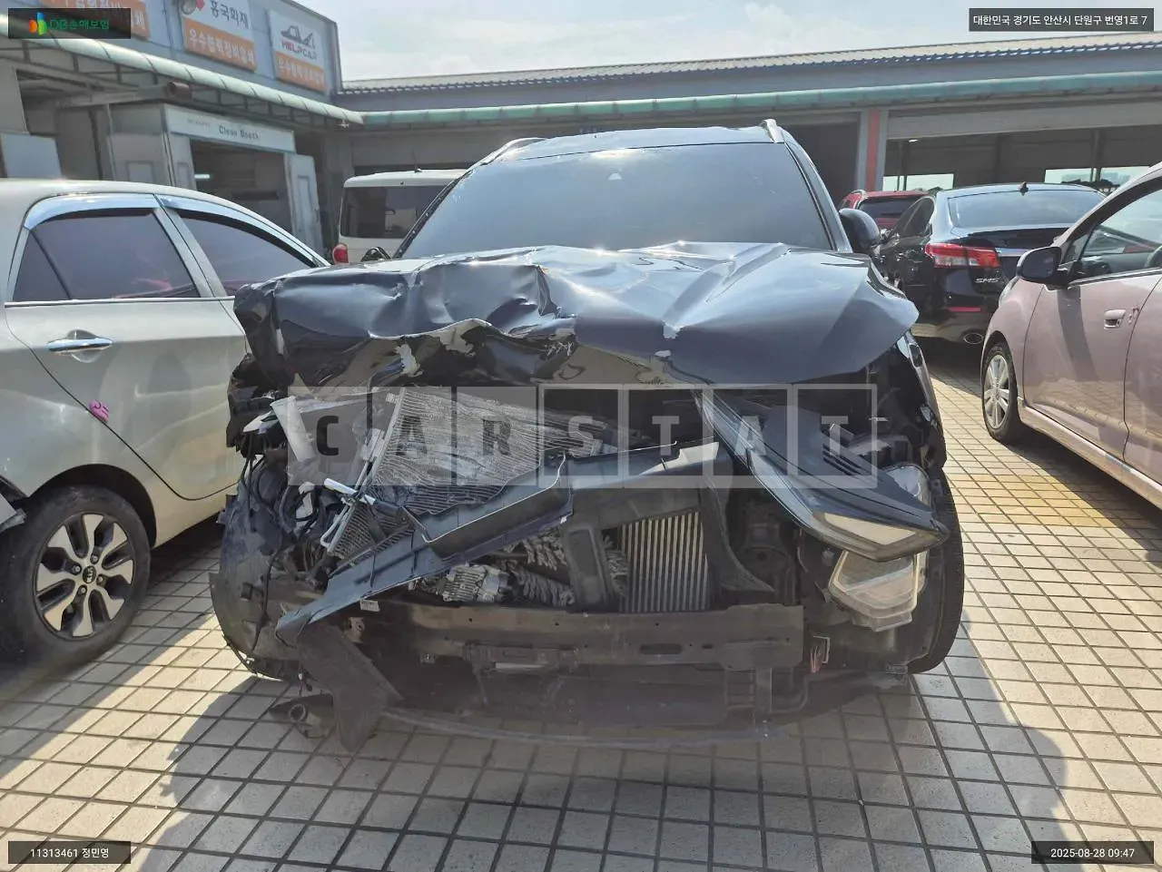 Photo 2 of 12: 2018 Hyundai Santa Fe, VIN KMHS281CBKU095564 — Korean insurance auction