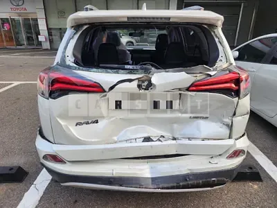 Photo 1 of 20: 2015 Toyota RAV4 2WD — Korean insurance auction