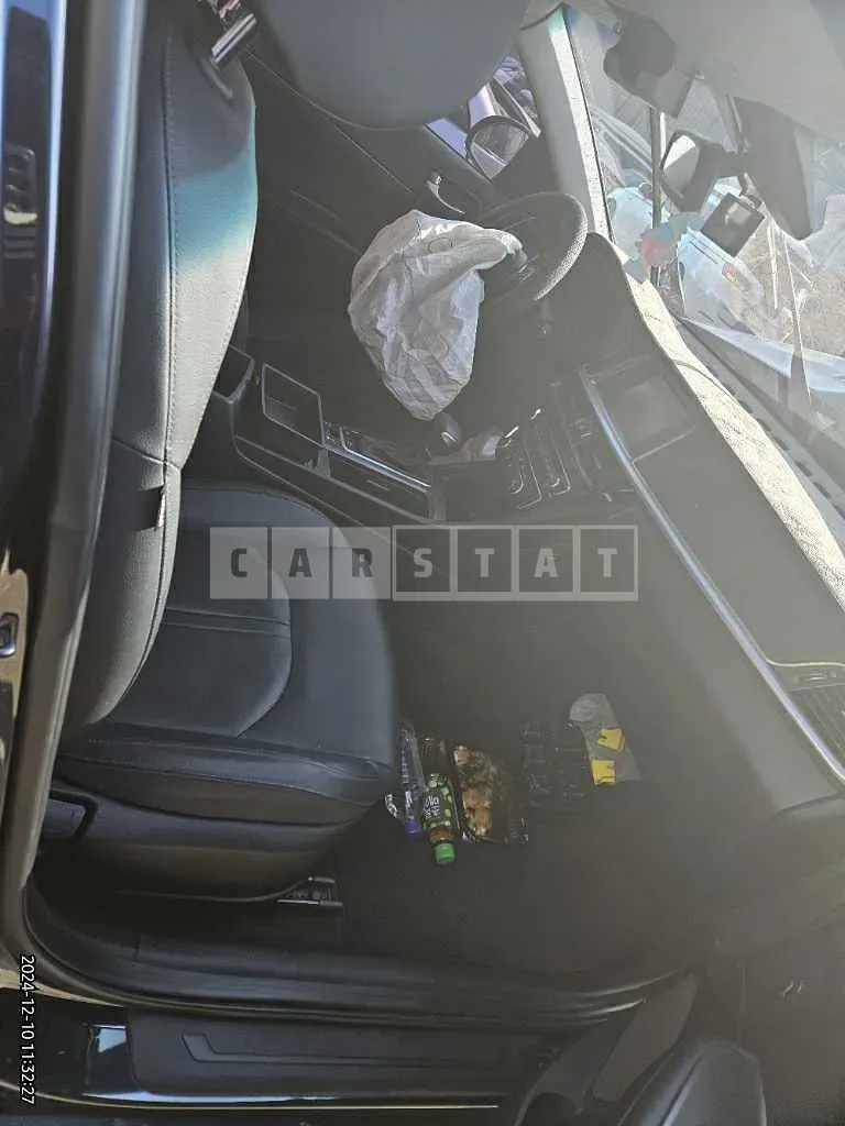 Photo 2 of 16: 2020 Kia K5 — Korean insurance auction