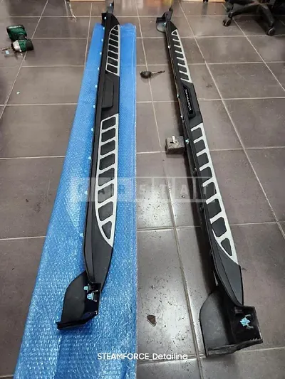 Photo 1 of 3: 2021 Kia (parts) Carnival Side Steps — Korean insurance auction