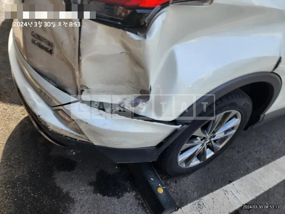 Photo 2 of 12: 2017 Toyota RAV4 Hybrid, VIN JTMDJREV0HD107142 — Korean insurance auction