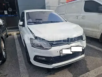 Photo 1 of 17: 2015 Volkswagen Polo 5 FL 1.4 TDI BMT, VIN WVWZZZ6RZFY336110 — Korean insurance auction