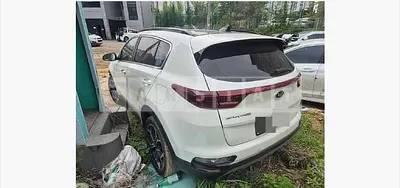 Photo 1 of 12: 2019 Kia Sportage Gasoline — Korean insurance auction