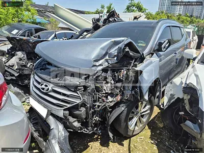 Photo 1 of 13: 2017 Hyundai Santa Fe, VIN KMHSW81UBJU814575 — Korean insurance auction