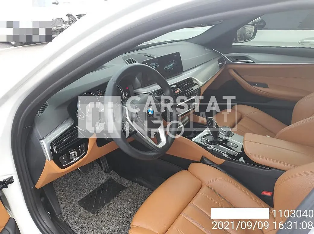Photo 2 of 13: 2017 BMW 520d, VIN WBAJC3107HG925595 — Korean insurance auction