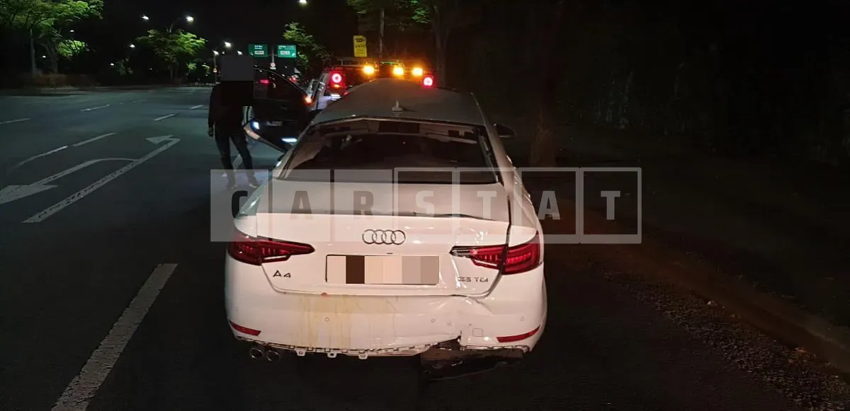 Photo 2 of 2: 2018 Audi A4 35 TDI, VIN WAUZZZF49JA189414 — Korean insurance auction
