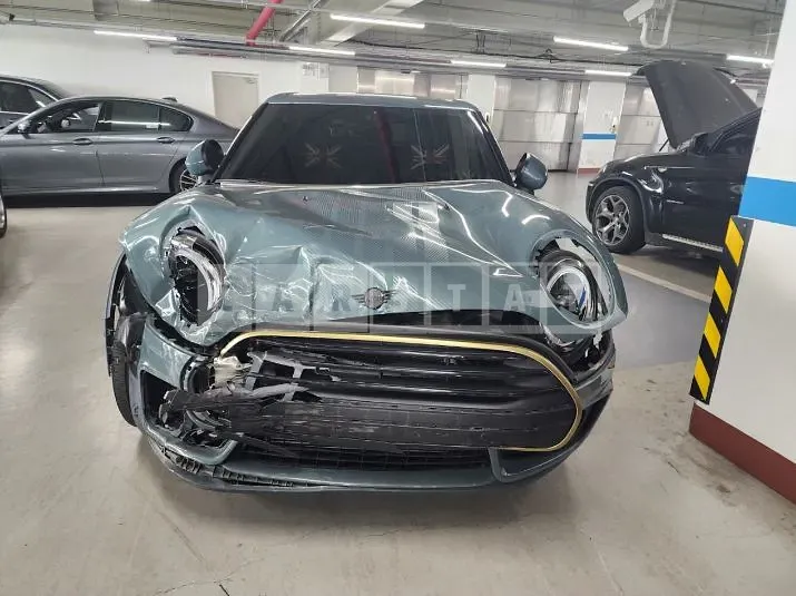 Photo 2 of 16: 2022 MINI Cooper Clubman, VIN WMWXJ3105P2T28683 — Korean insurance auction