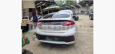 Photo 1 of 19: 2017 Hyundai IONIQ Hybrid, VIN KMHC951DGJU060035 — Korean insurance auction