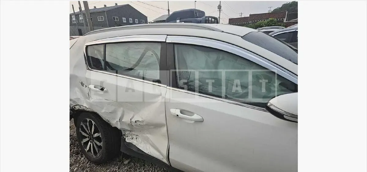 Photo 2 of 44: 2015 Kia Sportage — Korean insurance auction