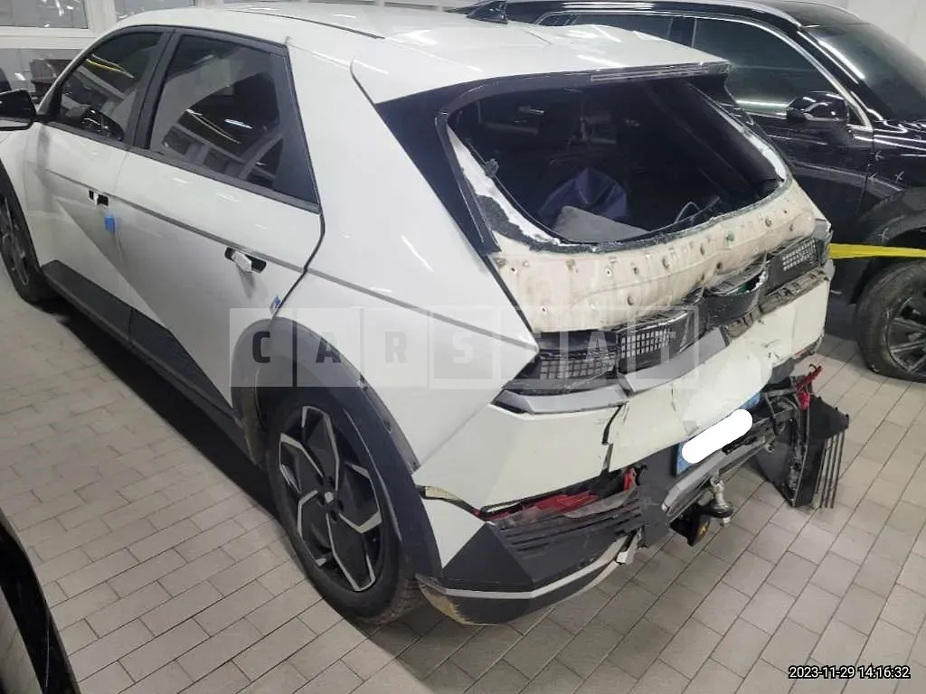 Photo 2 of 11: 2022 Hyundai IONIQ 5, VIN KMHKL81AFNU061914 — Korean insurance auction
