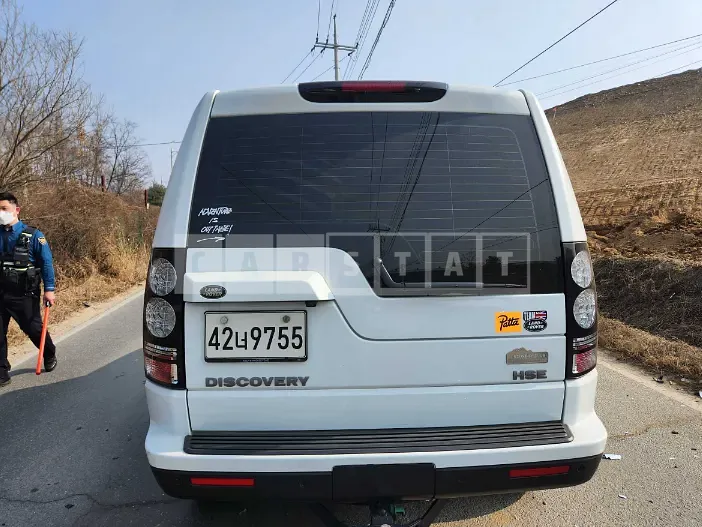 Photo 2 of 8: 2015 Land Rover DISCOVERY4 3.0 d, VIN SALLAAAG6FA742708 — Korean insurance auction