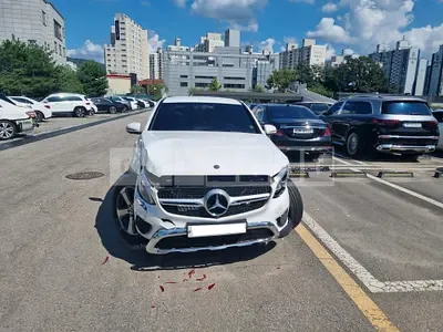 Photo 1 of 47: 2019 Mercedes-Benz GLC300 4Matic Coupe, VIN WDC0J4KB2KF528068 — Korean insurance auction