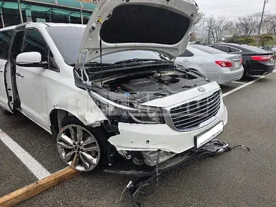 Photo 1 of 7: 2015 Kia Carnival, VIN KNAMC81ABFS072180 — Korean insurance auction