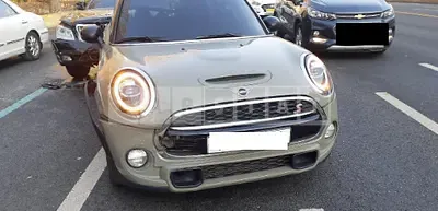 Photo 1 of 4: 2019 MINI Cooper S, VIN WMWXP7101KT878861 — Korean insurance auction