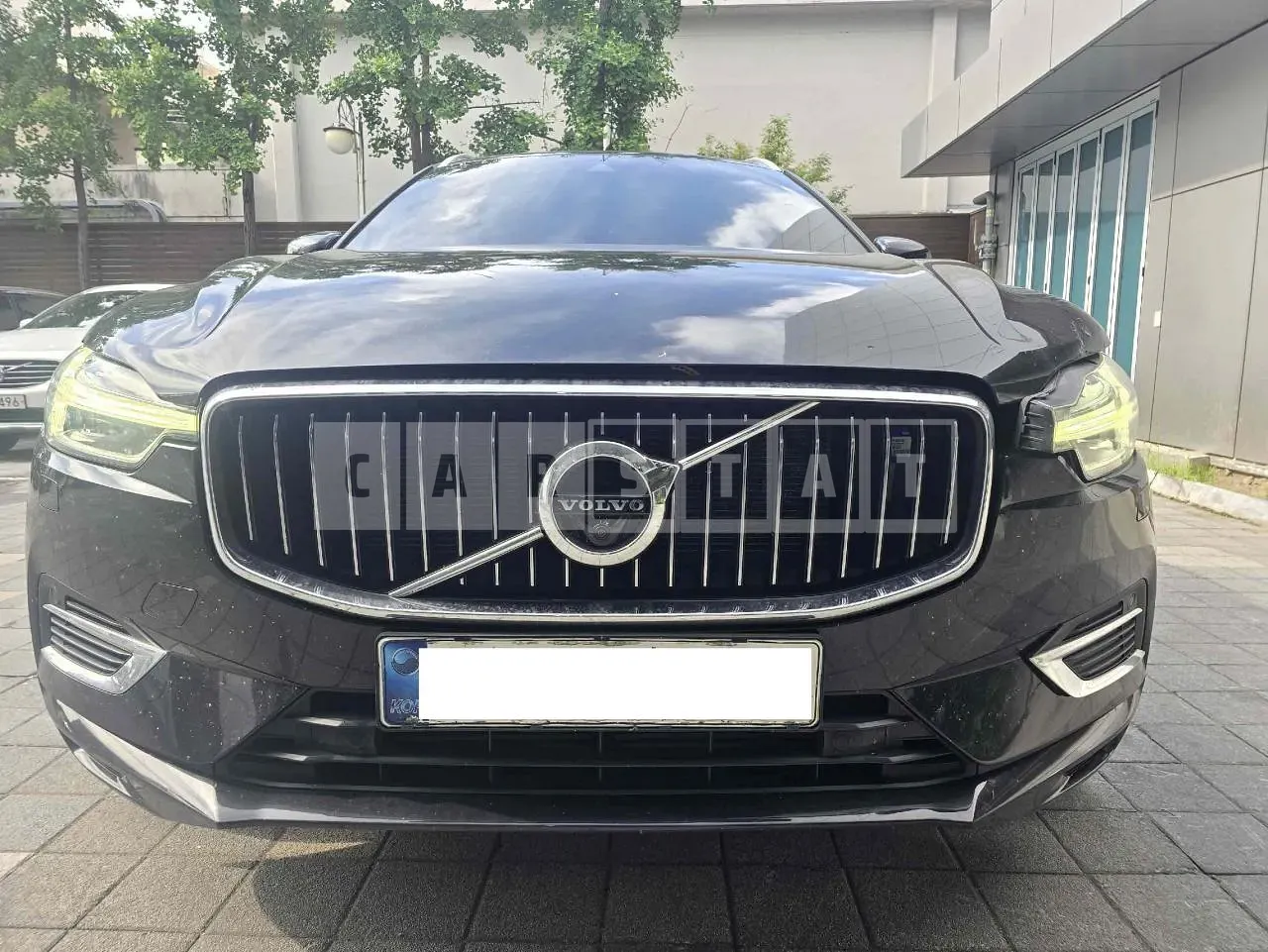 Photo 2 of 31: 2021 Volvo XC60T8 AWD, VIN YV1UZBR0DM1758141 — Korean insurance auction