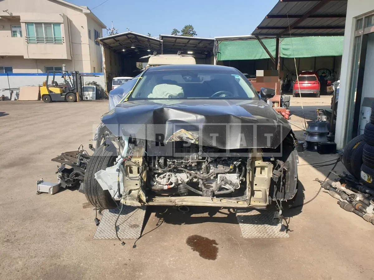 Photo 2 of 10: 2022 Kia Kth — Korean insurance auction
