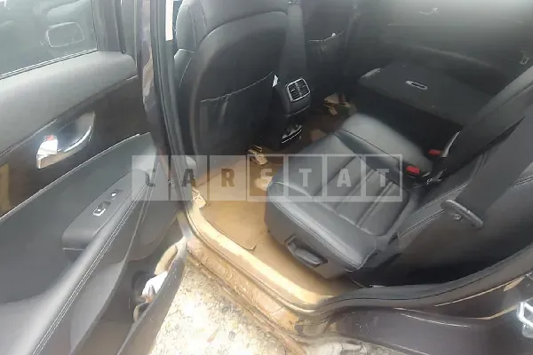 Photo 2 of 7: 2017 Kia Sorento, VIN KNAPS81ABHA301055 — Korean insurance auction